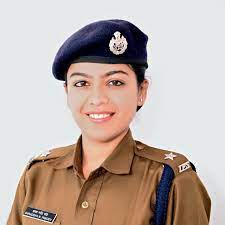 Her UPSC Journey Proves That Blindly Following Others Can Make You Fall!