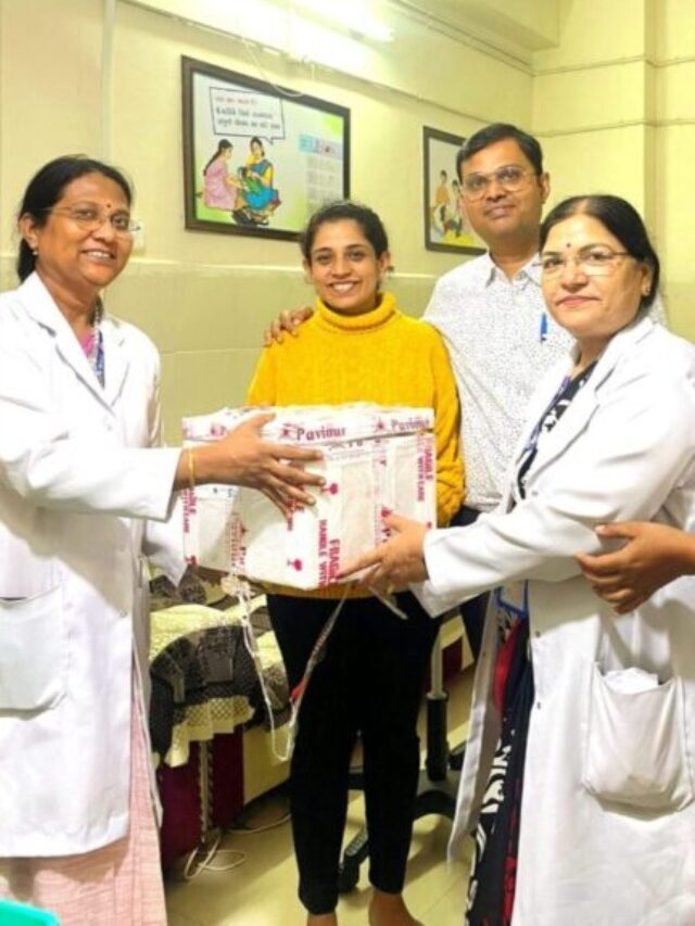 IAS Officer Donates Breast Milk, Leads By Example
