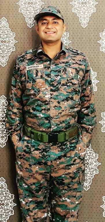 Stylish Military Uniform for Women