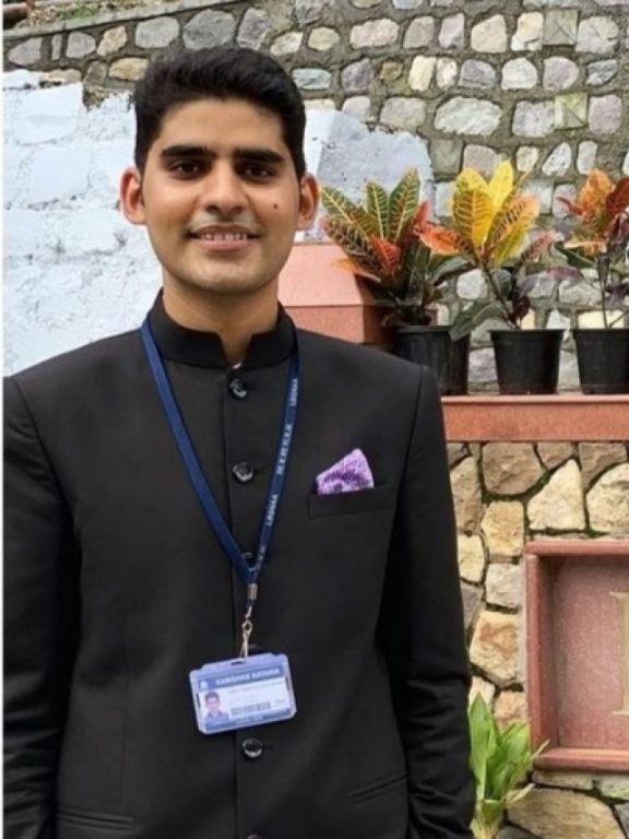 From IIT to UPSC Topper, IAS Kanishak Kataria’s Successful Journey