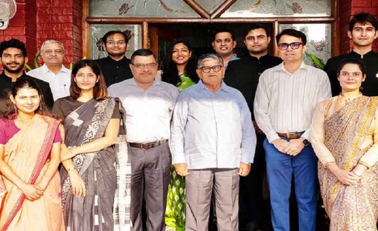 IAS-Probationers-meet-Kataria