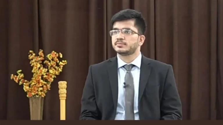 shubham-shukla-rewa-mp-upsc-ias-2024-120526502