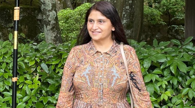 Mona-Khandhar