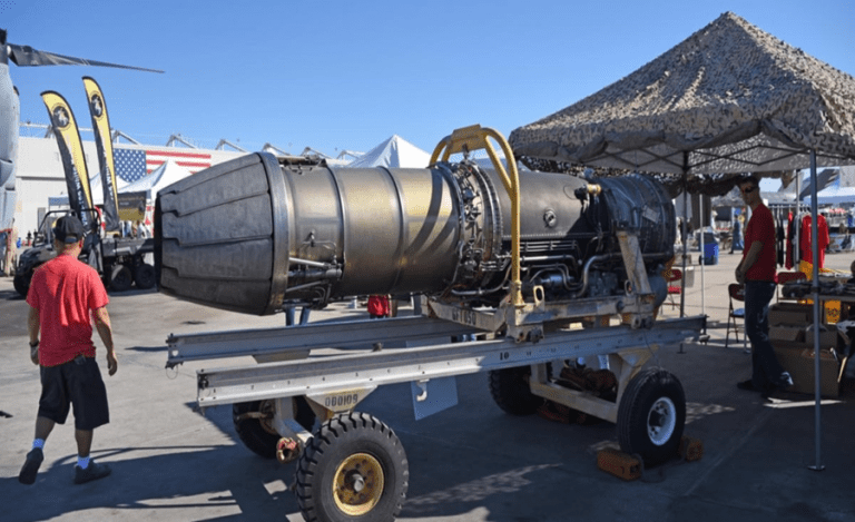 F404 Engine