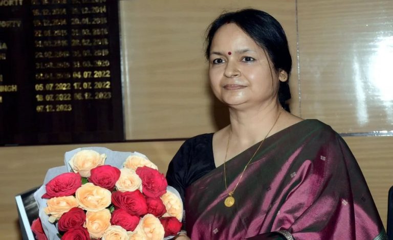 Alka-Tiwari-IAS-