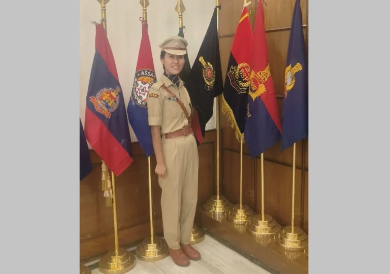 Tenzin-Yangki-of-Arunachal-Pradesh-became-the-first-women-IPS-officer-from-the-State