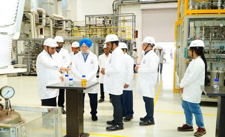 Hardeep Singh Puri Inaugurates HPCL