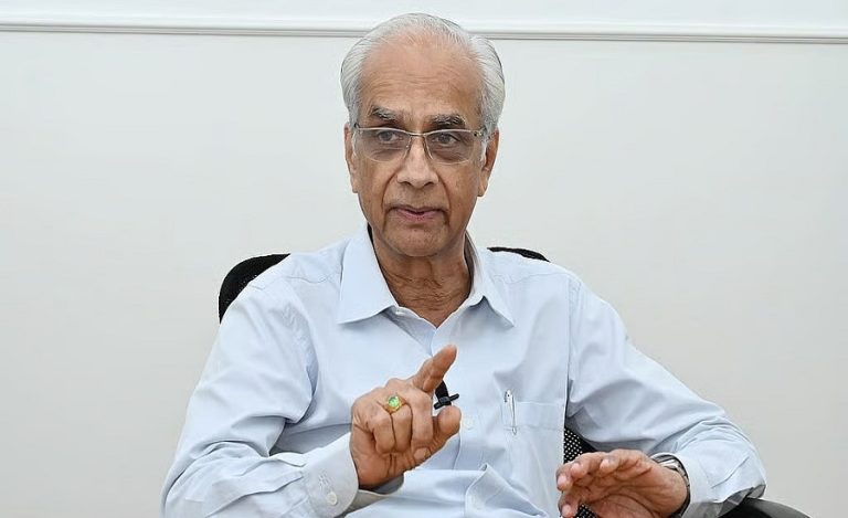 K Jayakumar