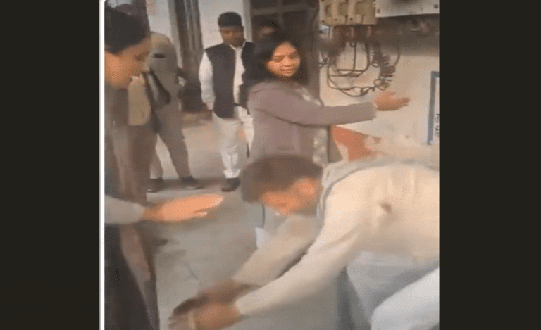 Diksha Joshi IAS Viral