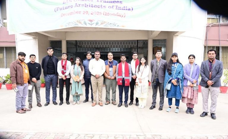 IAS trainees NIPER Hajipur visit