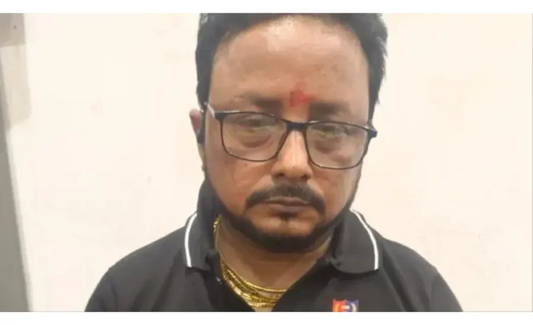 fake IPS officer Rajesh Shukla