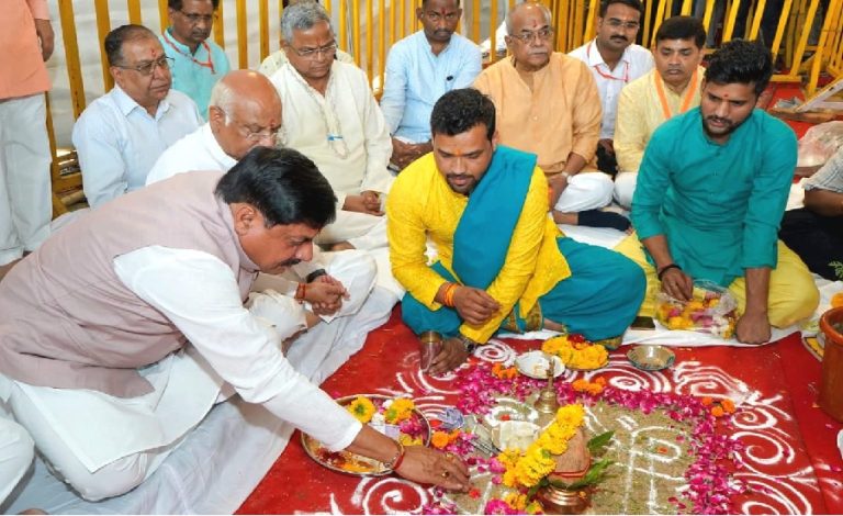 cm yadavv