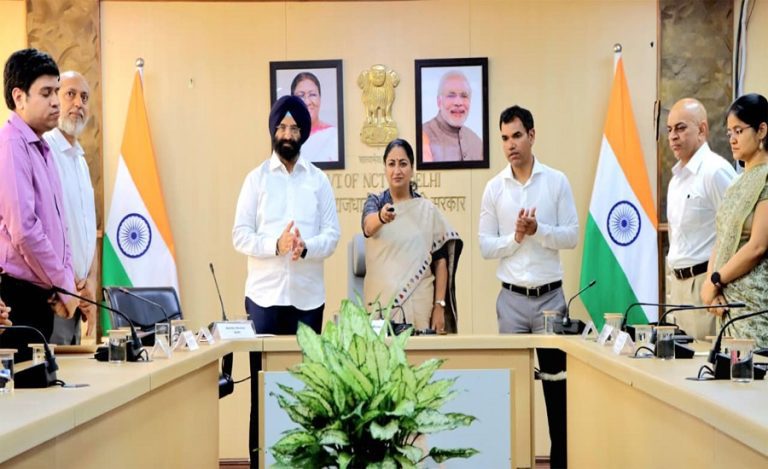 delhi cm rekha