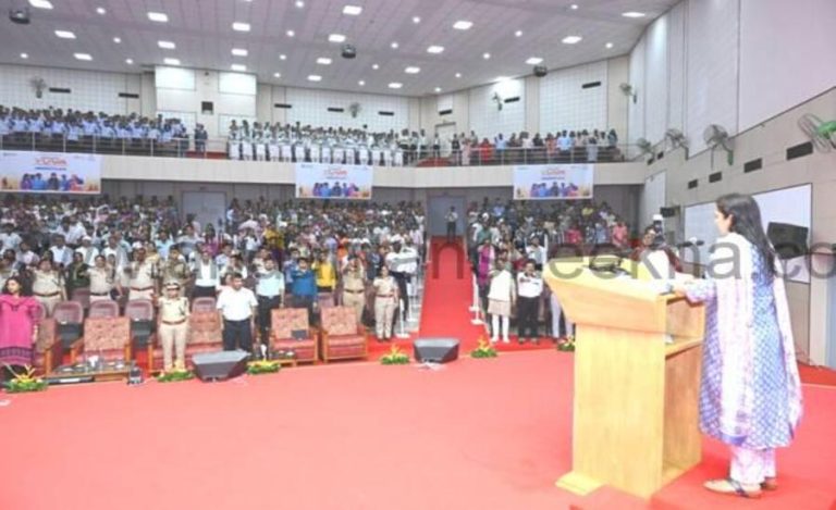 Chief Secretary Chanchal Yadav Administers Anti-Drug Pledge at ‘Nasha Mukt Yuva for Viksit Bharat’ Campaign in Andaman & Nicobar