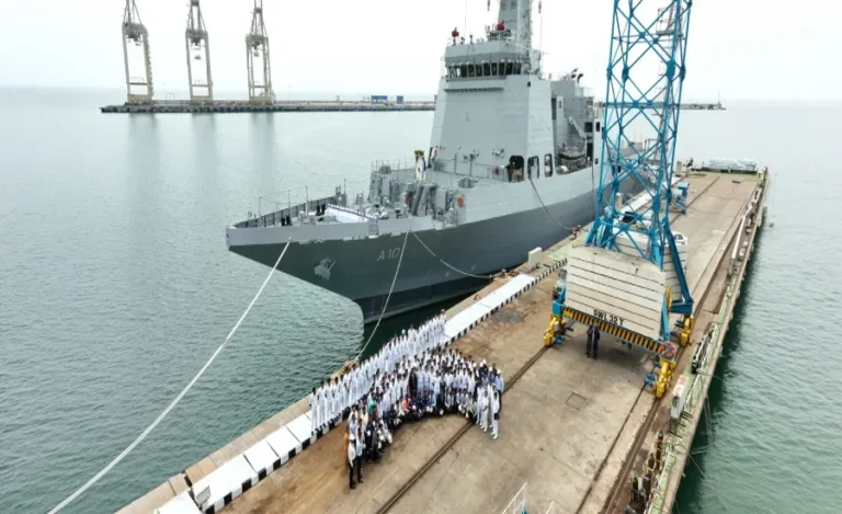 INS Samarthak