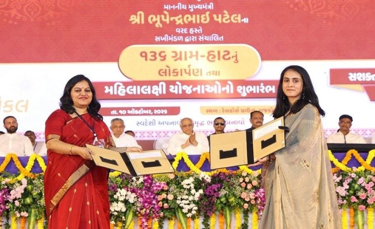 Gujarat rural women dairy farming